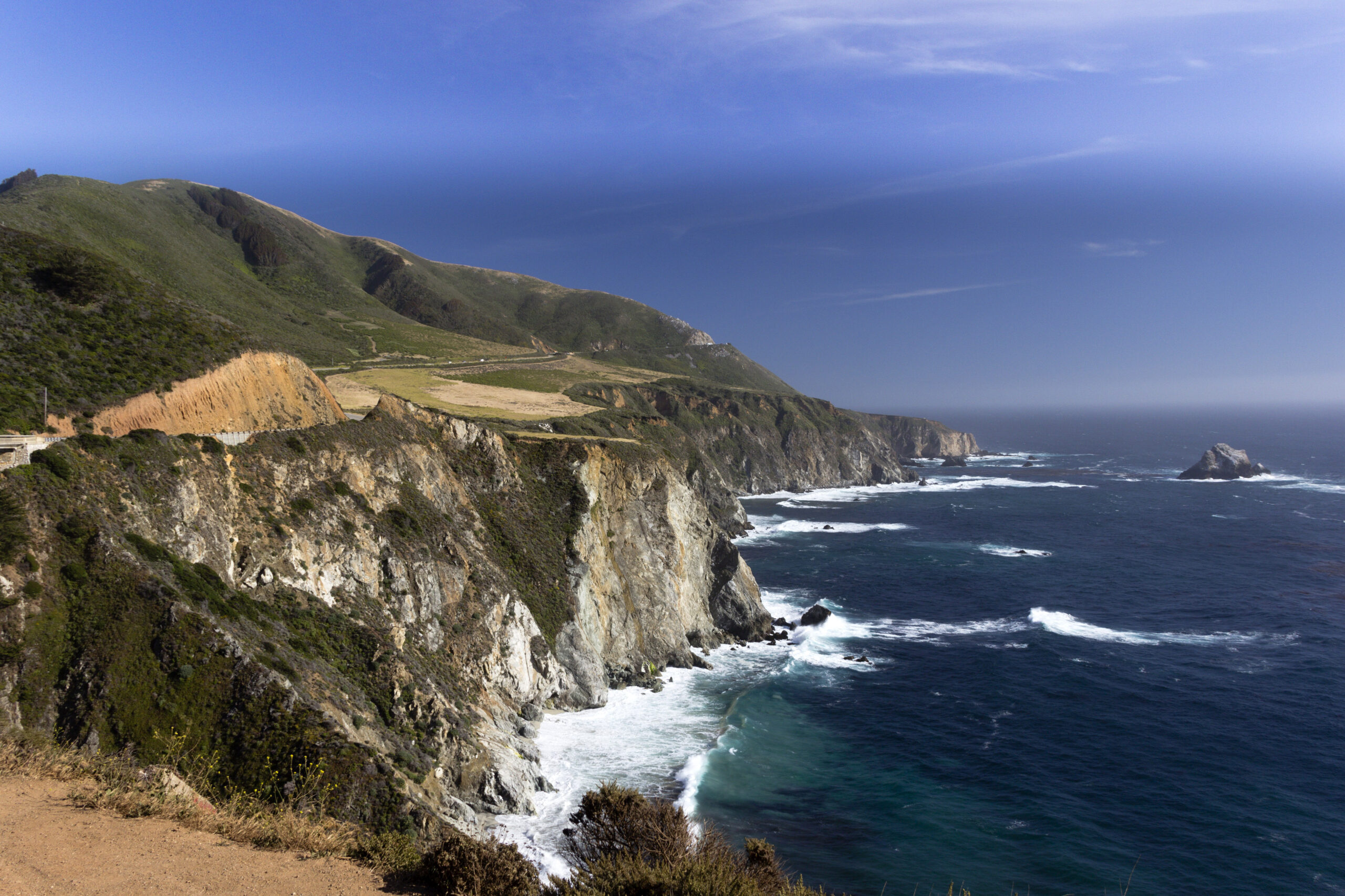 coastal-landscape-and-scenery-in-california-3959568